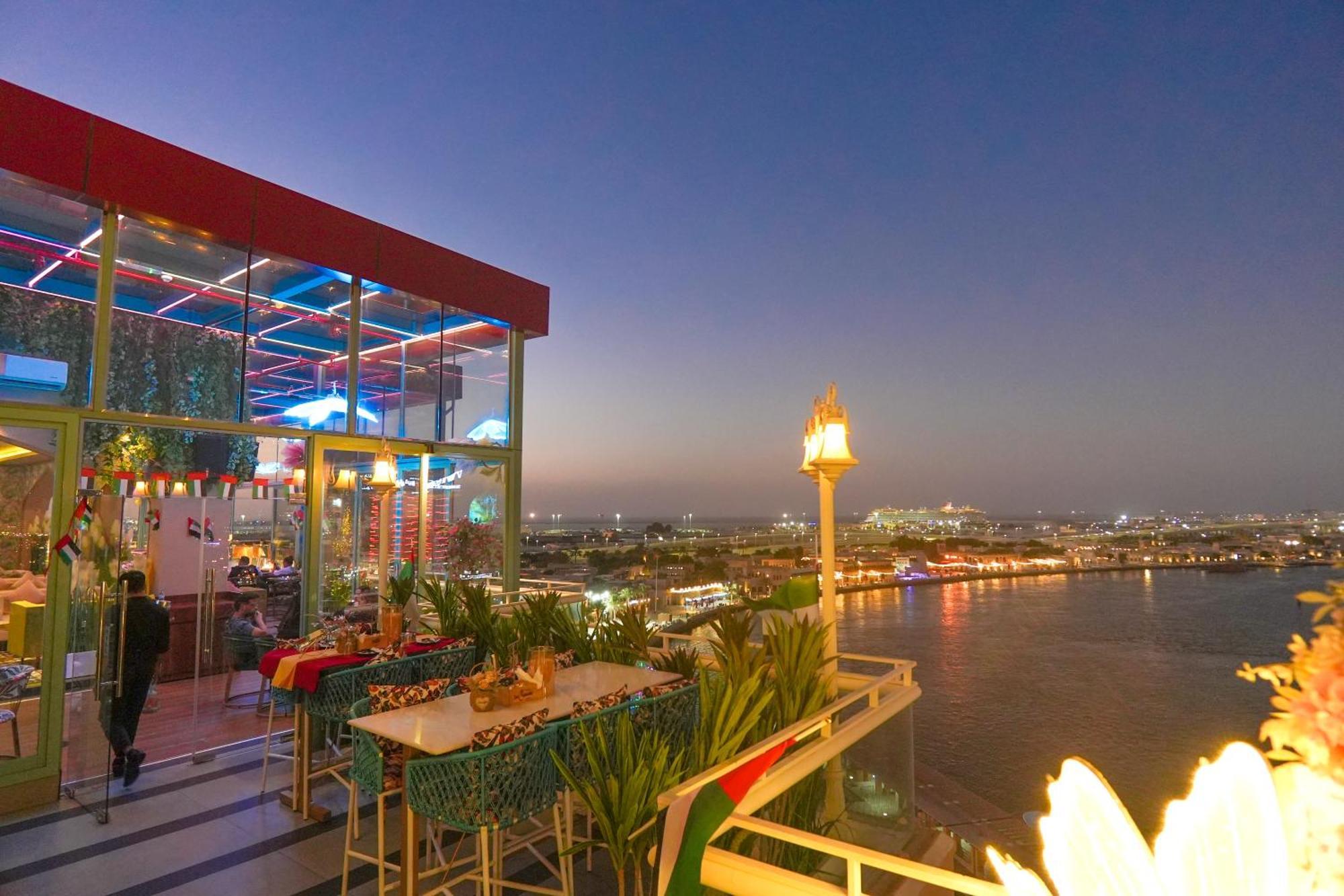 Concorde Creek View Hotel Bur Dubai Exterior photo